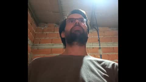 Ezequiel online show from October 3, 2:05 am