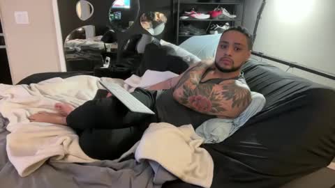 Barbic online show from December 7, 2:31 am