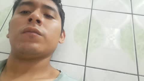 Snapshot of basic2001 chatting on January 16, 12:34 am Marcos online show from January 16, 12:34 am