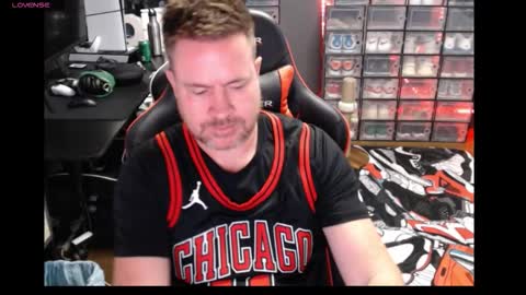 Jordan online show from November 17, 1:52 am