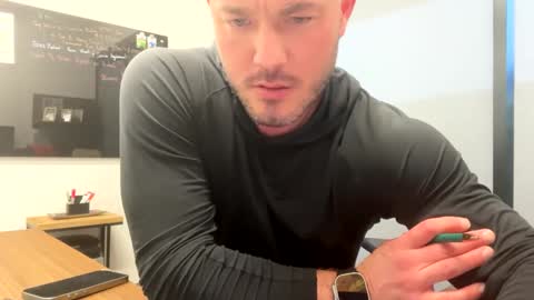 batman25326 online show from February 13, 11:47 pm