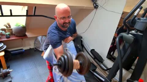 bazzz_8 online show from April 16, 5:13 pm