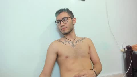 Snapshot of bbalexxx chatting on December 9, 3:12 pm alex independent model   ig bbalexmoon online show from December 9, 3:12 pm