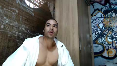 Justin online show from November 20, 10:08 pm