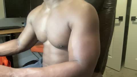 Snapshot of bbcandbody chatting on February 10, 11:15 am bbcandbody online show from February 10, 11:15 am