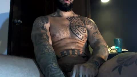 Snapshot of bby044 chatting on February 12, 11:07 am bby044 online show from February 12, 11:07 am