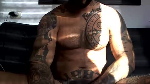 Snapshot of bby044 chatting on December 7, 9:33 pm bby044 online show from December 7, 9:33 pm