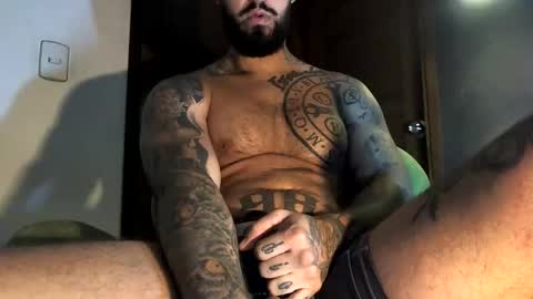 Snapshot of bby044 chatting on February 3, 11:09 am bby044 online show from February 3, 11:09 am