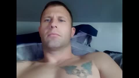 Bdub809 online show from December 8, 3:45 pm