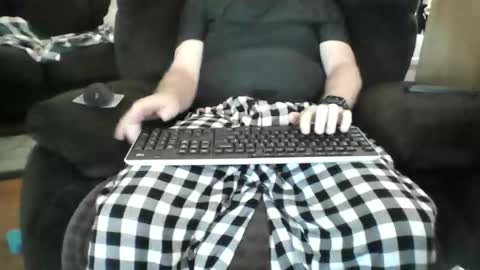 beachguy38 online show from February 7, 5:07 pm