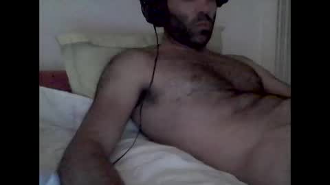 Snapshot of bear14250949 chatting on October 15, 6:48 pm bear14250949 online show from October 15, 6:48 pm