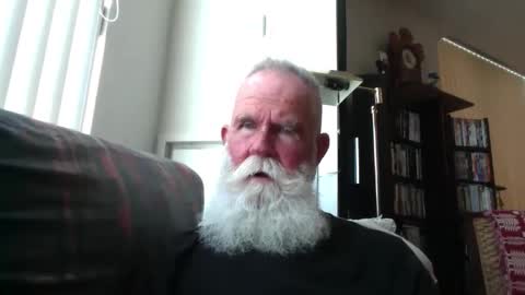 beardbushy online show from September 11, 4:39 pm