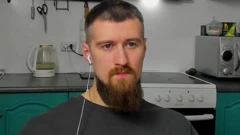 Zeus online show from March 2, 11:01 pm