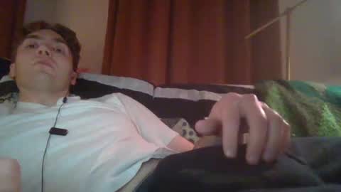 Snapshot of beautifulbeaver chatting on December 19, 9:17 pm beautifulbeaver online show from December 19, 9:17 pm