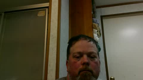 Snapshot of beer_money69 chatting on February 19, 7:59 pm beer_money69 online show from February 19, 7:59 pm