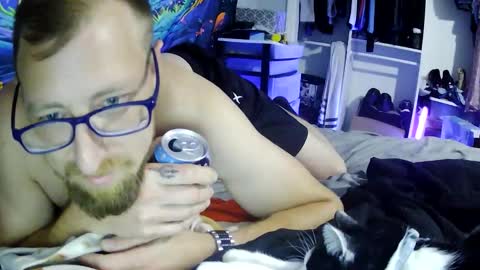Snapshot of beercanthickness chatting on October 25, 5:53 am Dunkindaddy online show from October 25, 5:53 am