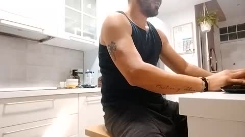 beerman198710 online show from May 25, 4:18 am