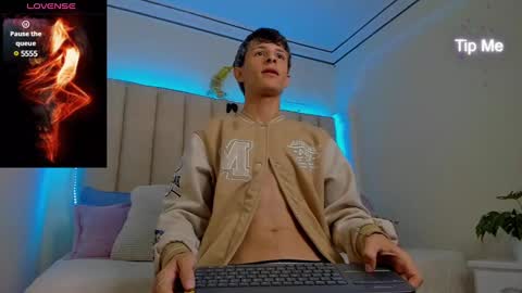 belami_blake online show from December 5, 11:49 am