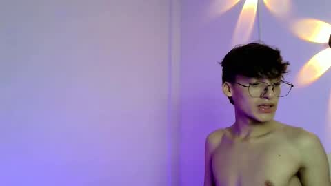 Neon online show from October 16, 3:09 pm