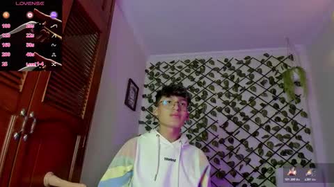 Neon online show from December 15, 12:24 pm