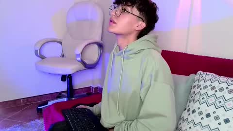 Neon online show from October 14, 11:39 am