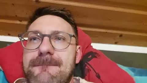 ben00189 online show from October 16, 5:21 pm