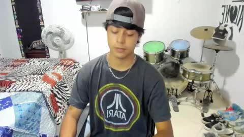 Snapshot of ben_falcon chatting on September 17, 3:29 am Ben online show from September 17, 3:29 am