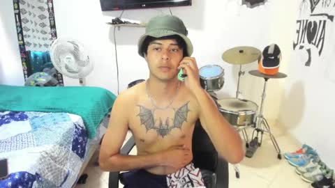 Snapshot of ben_falcon chatting on March 10, 9:29 pm Ben online show from March 10, 9:29 pm