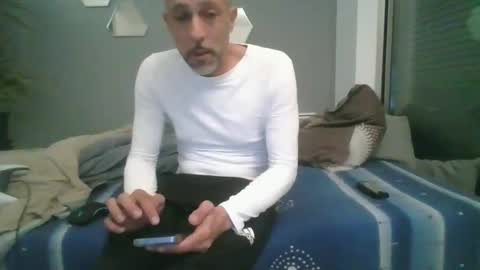 benbare13 online show from February 5, 6:59 pm