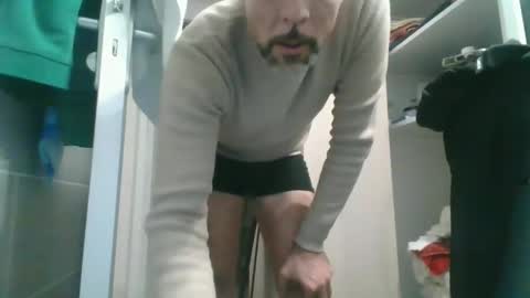 benbare13 online show from December 11, 6:48 pm