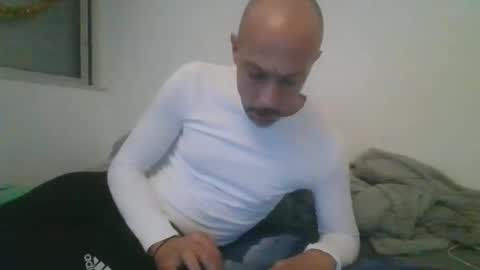 benbare13 online show from December 25, 7:56 pm