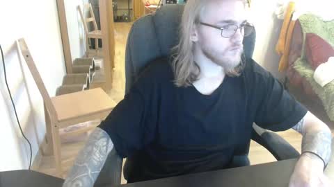 Cristaliness online show from December 2, 11:10 am