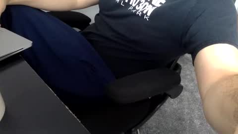 benmajesty online show from March 6, 8:37 pm