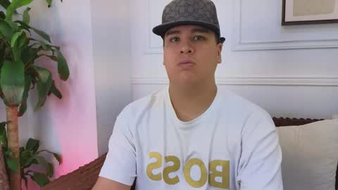 bennett_alejoo online show from April 7, 7:58 pm