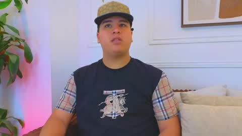 bennett_alejoo online show from April 6, 6:20 pm