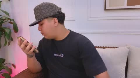 bennett_alejoo online show from April 8, 8:06 pm