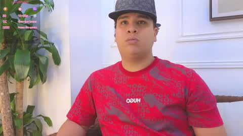 bennett_alejoo online show from April 18, 7:58 pm