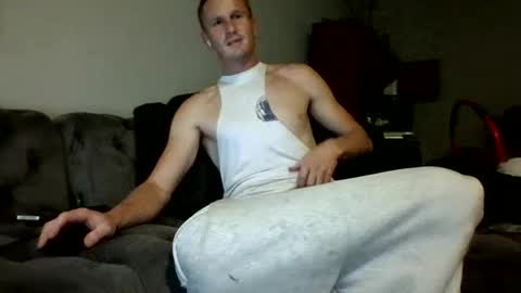 Snapshot of bennyc04041987 chatting on September 20, 7:30 am BennyC online show from September 20, 7:30 am