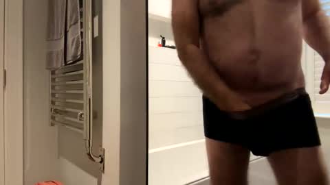 benz10001 online show from September 26, 11:41 am