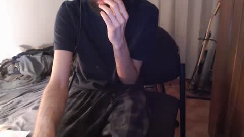 berceuse111 online show from May 20, 11:39 am