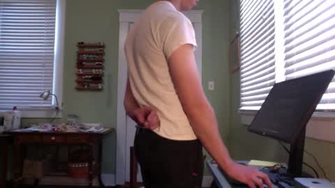 Snapshot of best_triam chatting on January 2, 8:13 pm best_triam online show from January 2, 8:13 pm