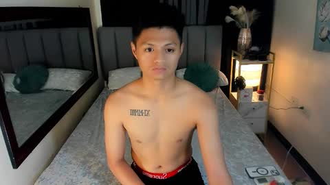 bhillrhey121103 online show from December 14, 10:00 am