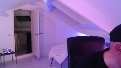 Bickel online show from December 19, 2:52 am