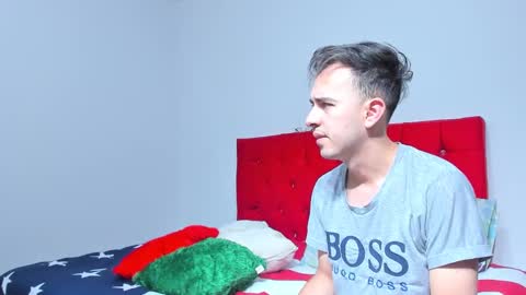 john and cris online show from January 12, 8:47 pm