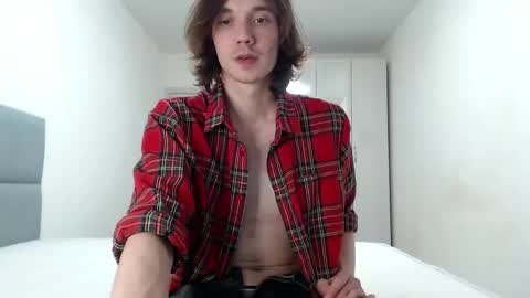 big_lil_small online show from May 6, 9:04 pm