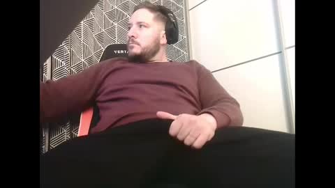 bigbroly88 online show from February 9, 6:22 am