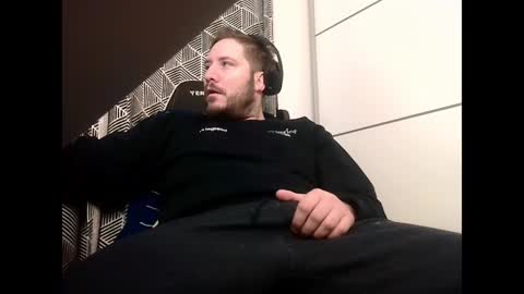 bigbroly88 online show from December 8, 6:22 am