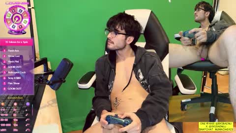 Asta online show from December 3, 5:35 am