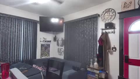 Darryl online show from February 15, 2:11 pm