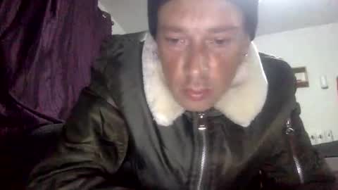 bigdickdangles472924 online show from September 14, 12:45 am